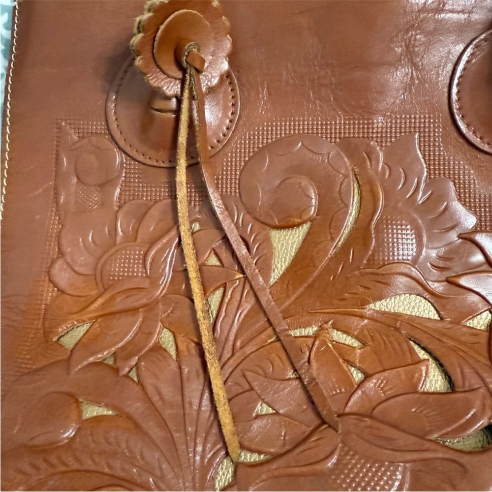 Patricia Nash Cut Out Tooling Collection Cavo Tote Cinnamon Leather - Picture 4 of 11